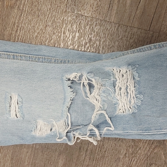 Streetwear Society distressed jeans. Size 0/1. - Picture 5 of 6